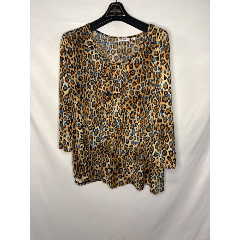 Susan Graver Leopard Top XL